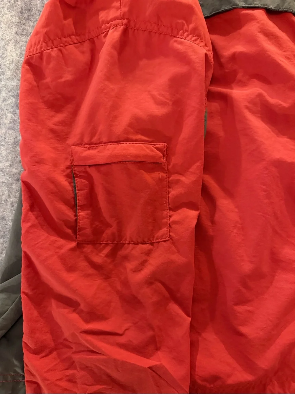 Vintage Y2K Reebok Red Gray Mesh-Lined Windbreaker Jacket XL Circa 2003–2004